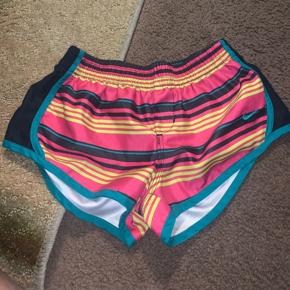 Nike kids shorts size L